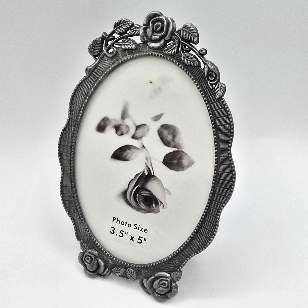 Vtg Ornate Metal Floral Photo Picture Frame Free‎ Standing